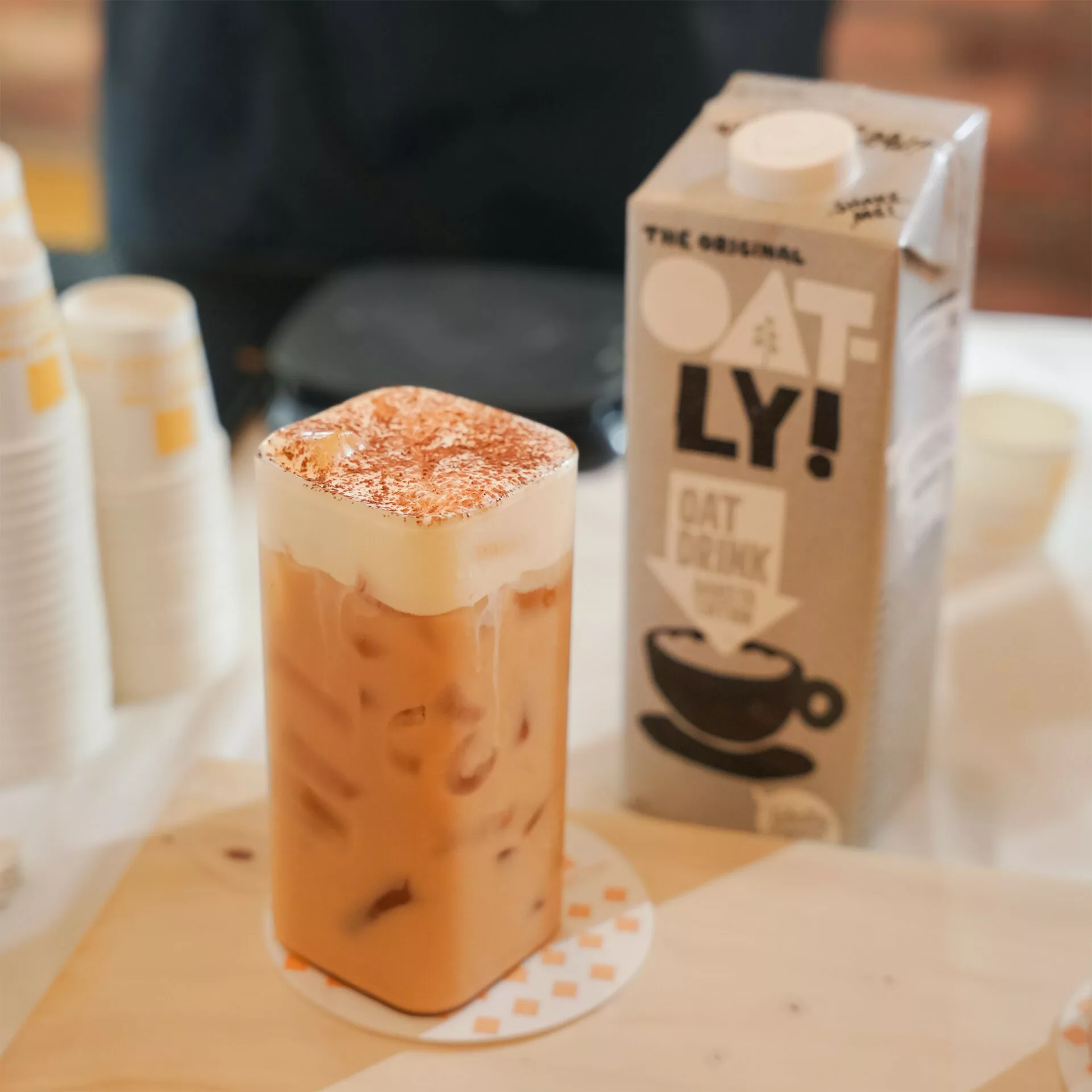 Oatly - Đồng hành cùng cộng đồng pha chế theo hướng bền vững 